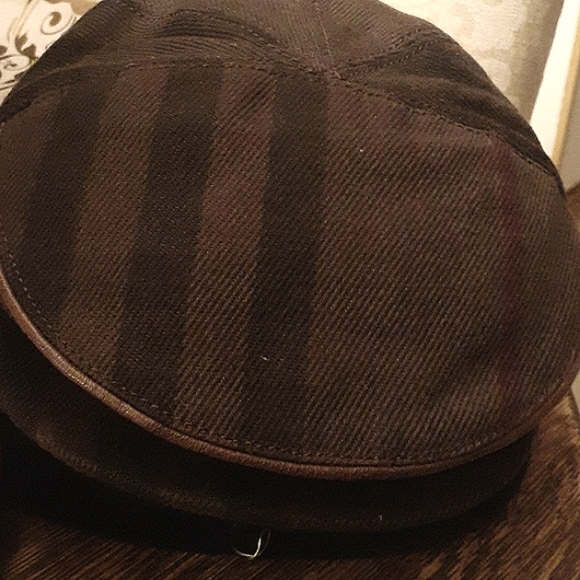 BURBERRY CAP AUTHENTIC - Picture 2 of 9